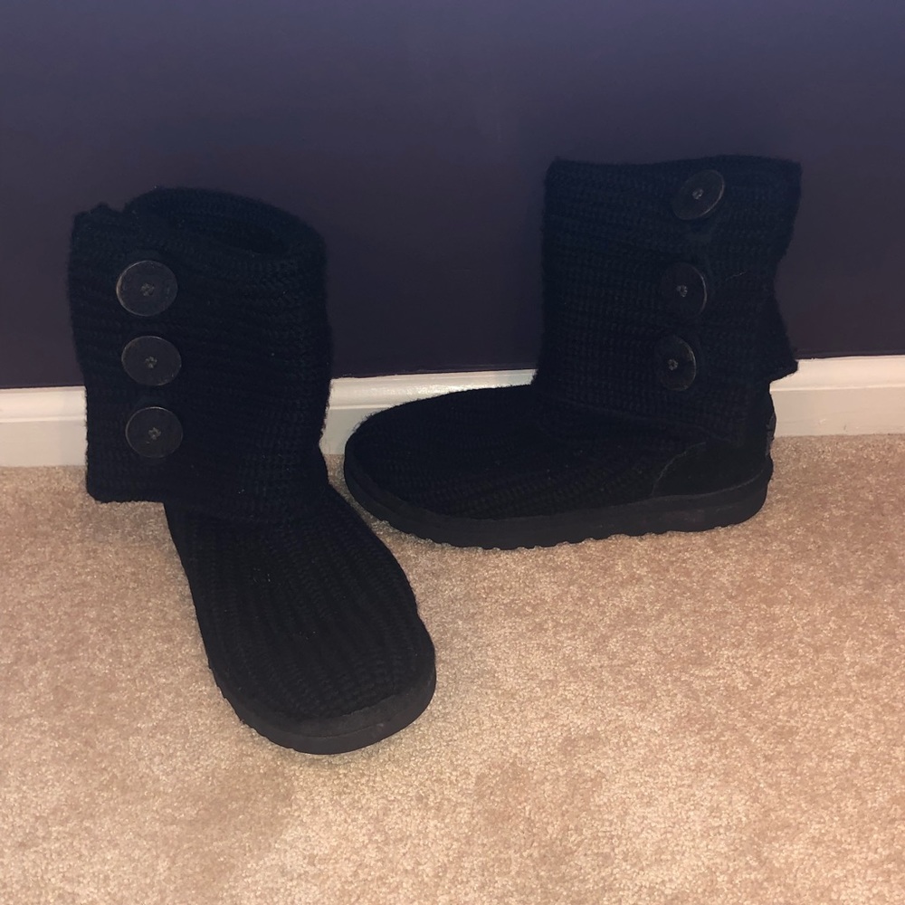 Black knitted UGGs - Picture 2 of 5
